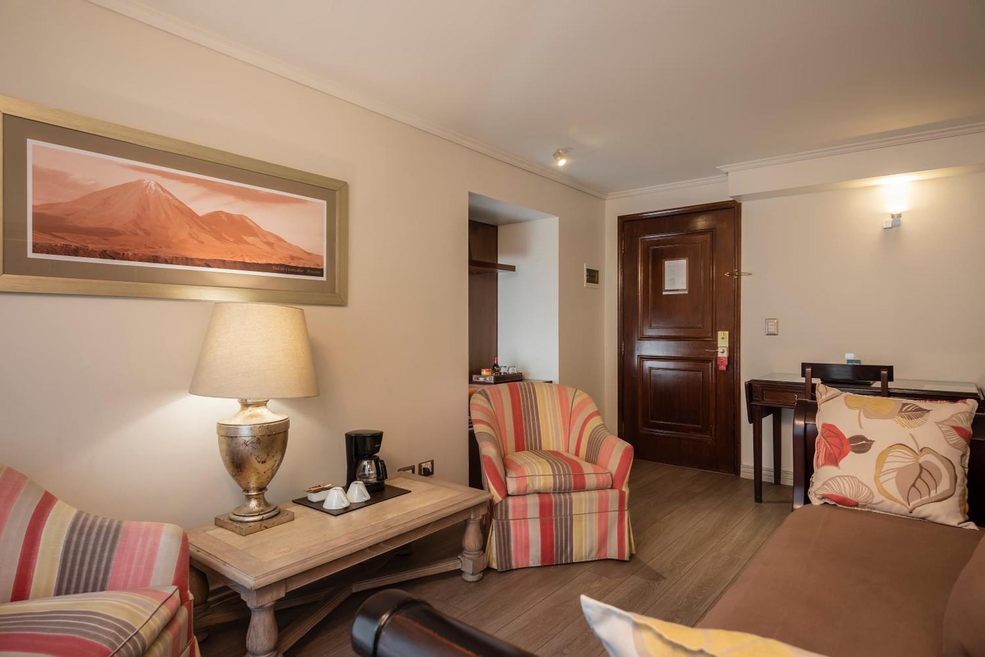 Hotel Los Espanoles Plus Сантяго Екстериор снимка