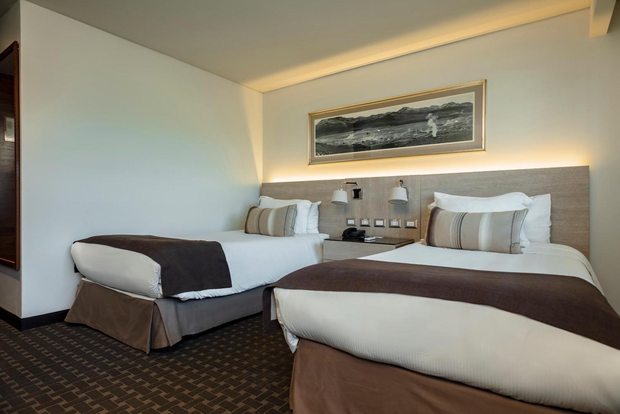 Hotel Los Espanoles Plus Сантяго Екстериор снимка