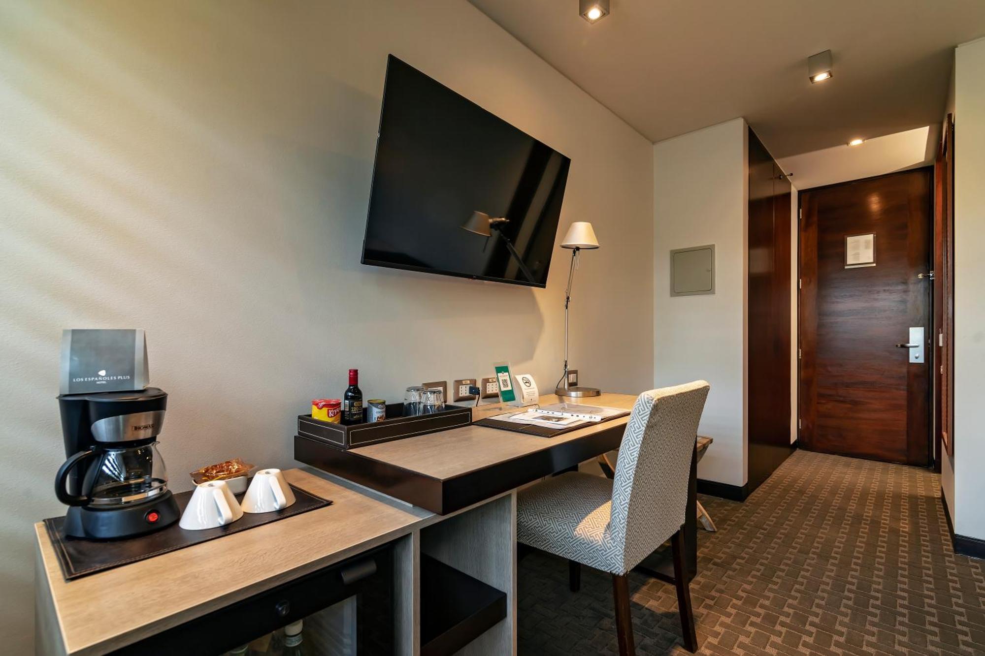 Hotel Los Espanoles Plus Сантяго Екстериор снимка